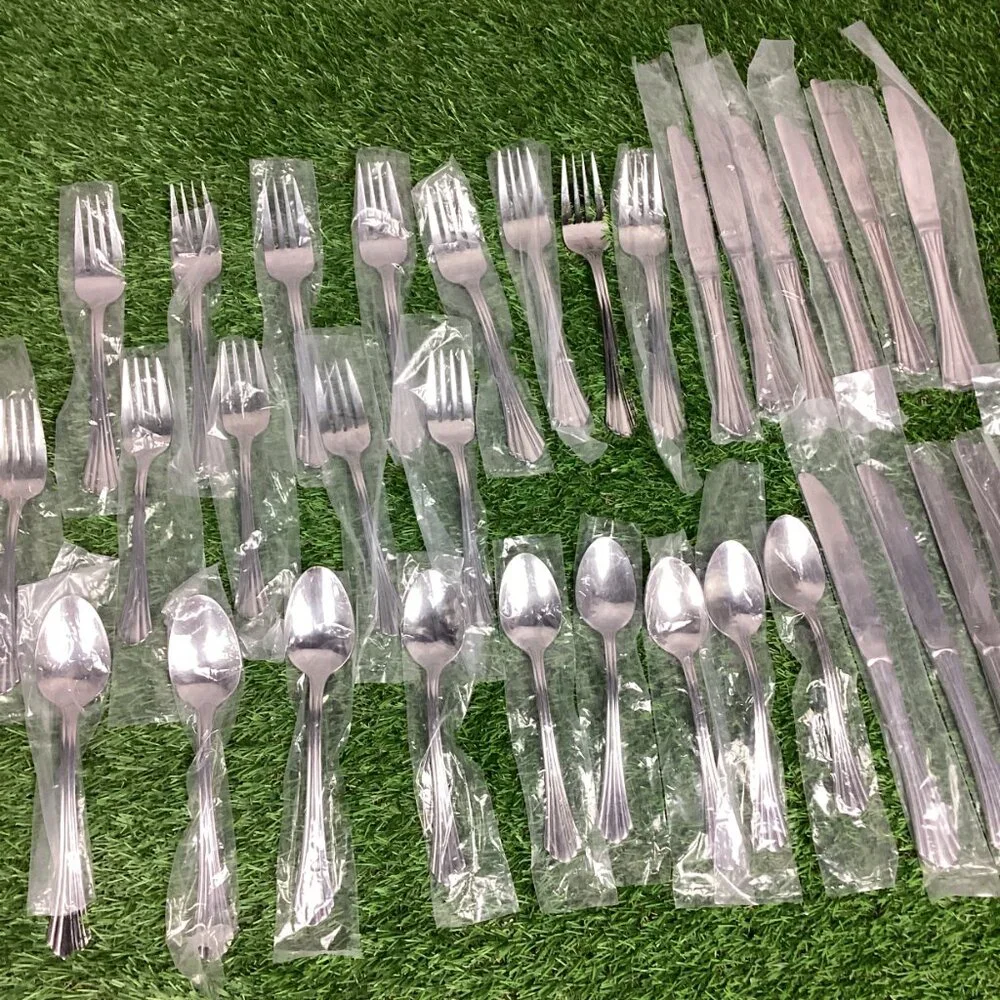 Oneida Dublin Flatware Set 33 pieces